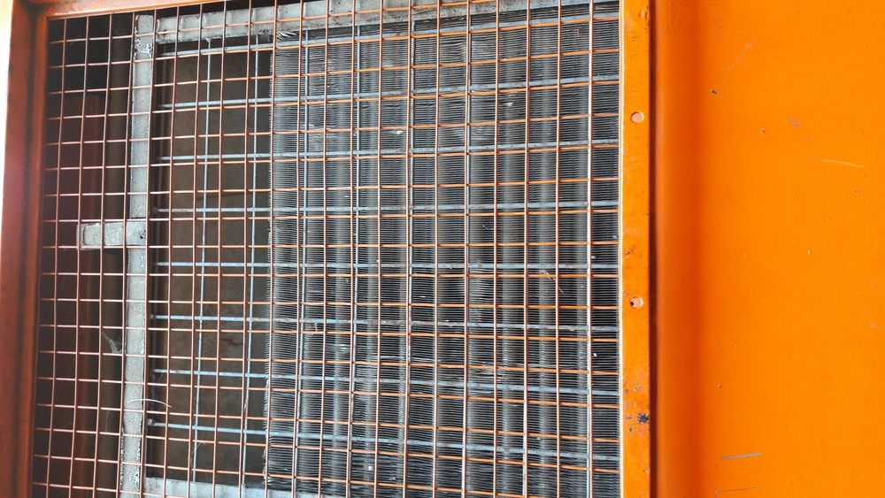Radiator încălzire legat la centrală sau electric