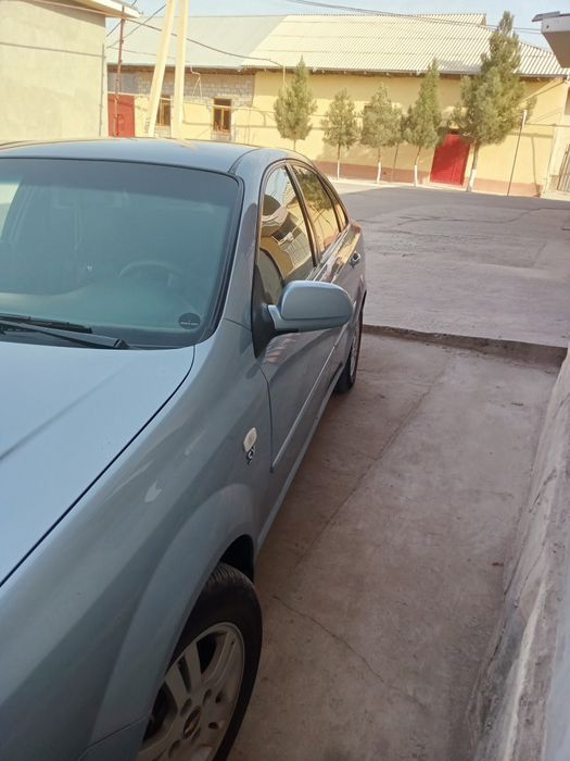 Lassetti 1.8 sotiladi