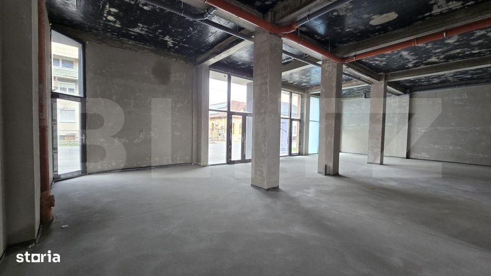 Spatiu comercial, 250 mp, zona Semicentral
