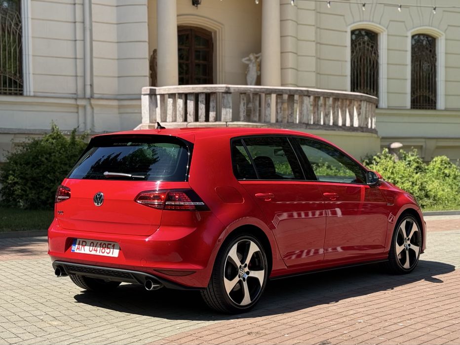 VOLKSWAGEN Golf 2014 — imagine 5