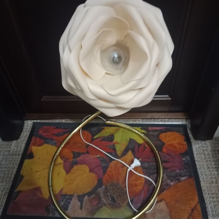 Продам светильник-цветок