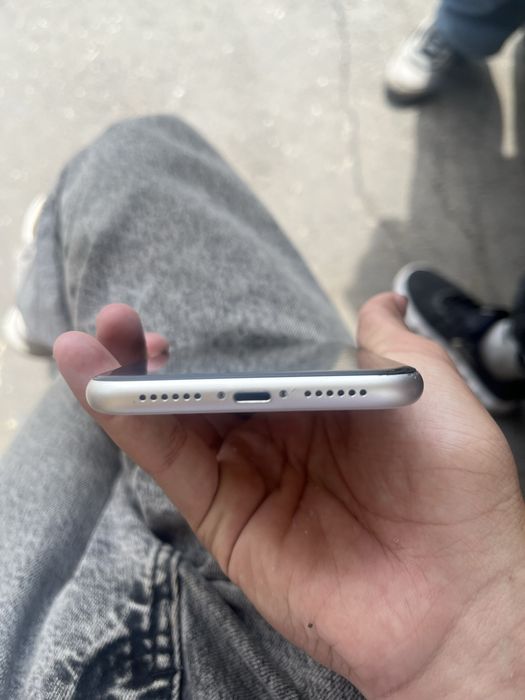iPhone 11 White 64Gb