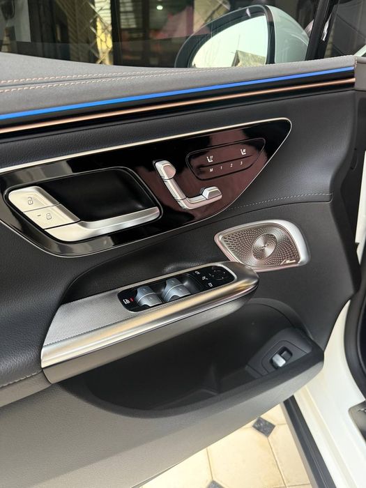 Mercedes-Benz EQE350+