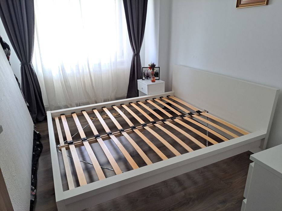 Pat alb Ikea 1,60/2,00 cu somiera, demontat