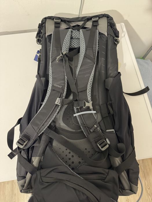 Rucsac Osprey Kestrel 48, negru L/XL, nou, eticheta, garantie