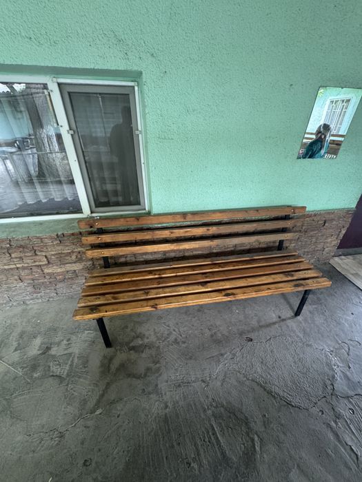 Уличная  скамейка