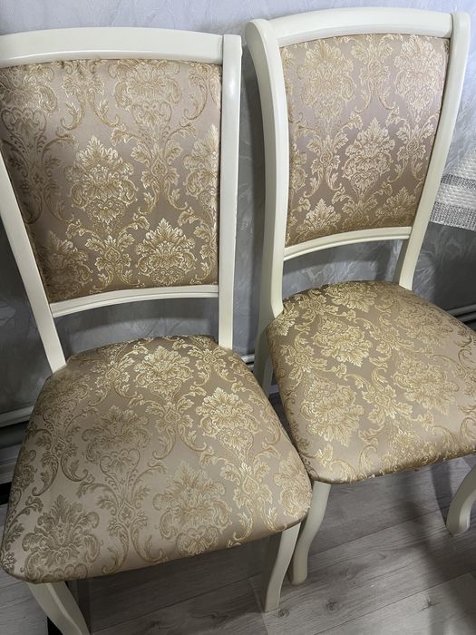 Продам стулья.