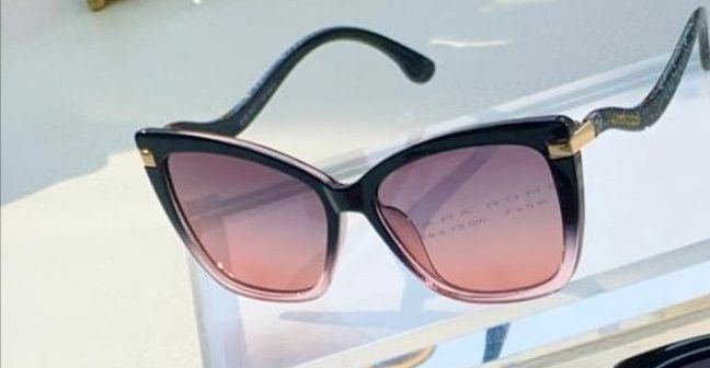 Продам солнцезащитные очки