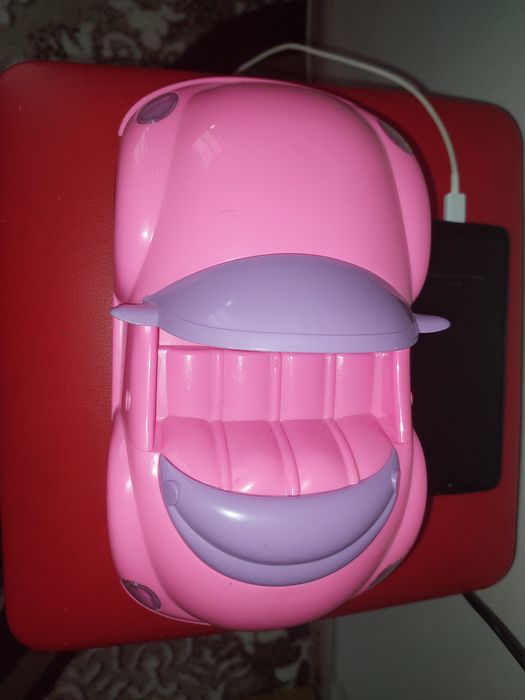 Продам машинку детскую