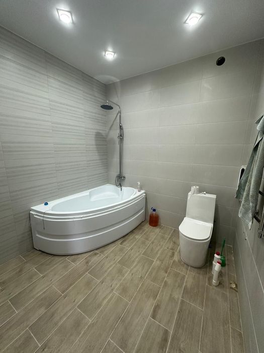 Продам дом с хозпостройками и земельным участком