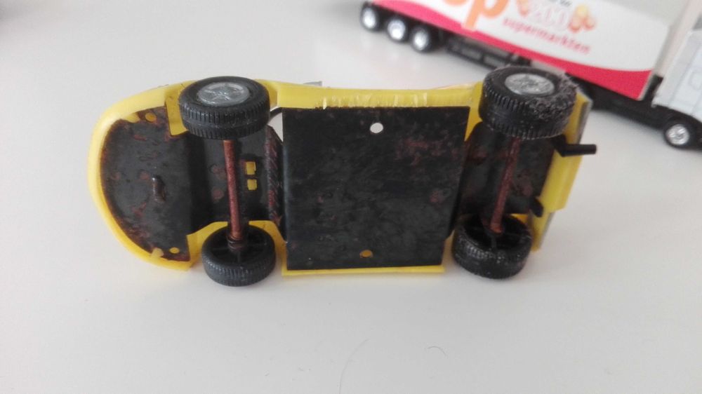 Джип голям Dickie, стара количка от соц време и 2 бр. малки камиончета