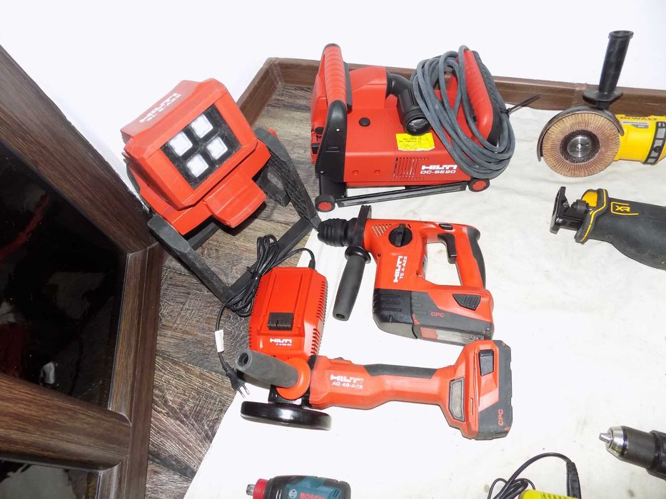 Scule  DeWalt , Ryobi , suflanta Leister , masina de slituit Hilti  DC-SE 20