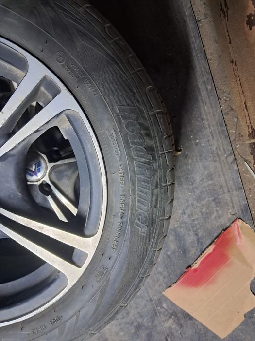 Продам резину вместе с дисками 4×100