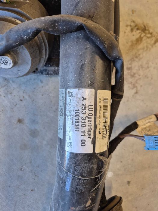 Оригинален електрически теглич за Mercedes GLC.