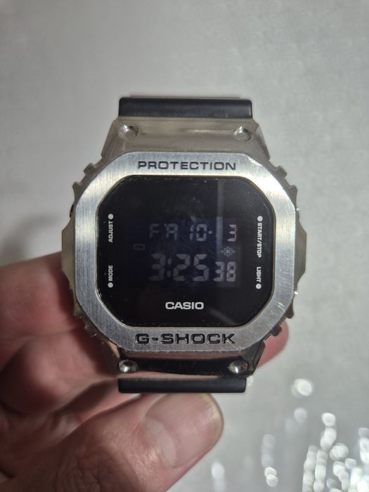 Часы CASIO G-Shock GM-5600-1ER Оригинал!