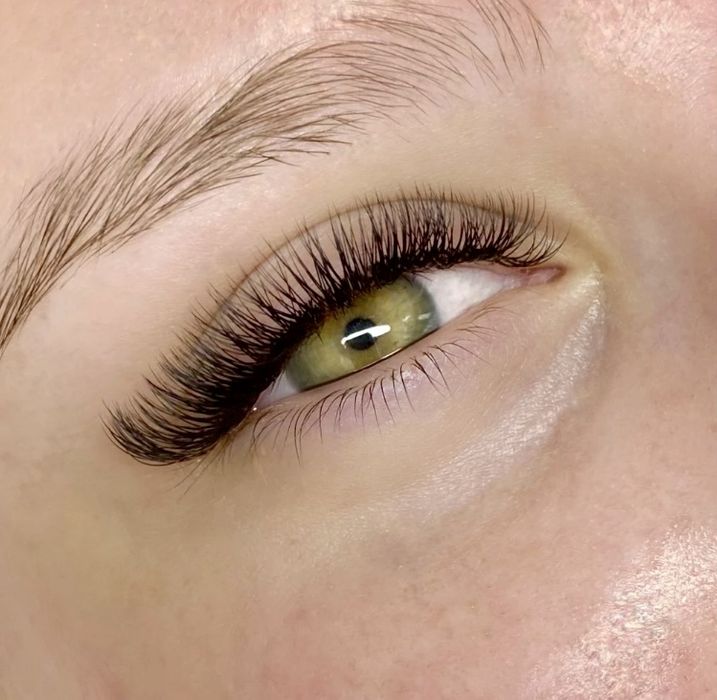 Наращивание ресниц с длительной ноской