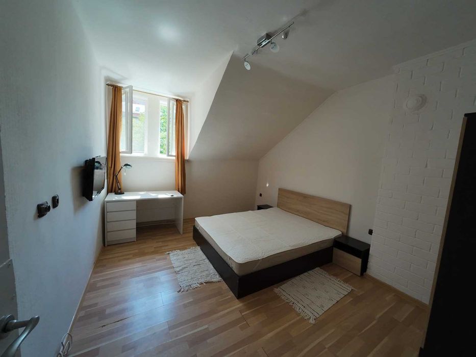 Дава се под наем Двустаен апартамент в София, Център - 73 кв.м за 750 € - Снимка #2