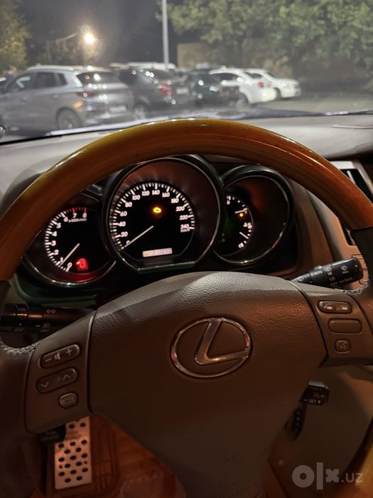 Lexus RX 350 sotiladi