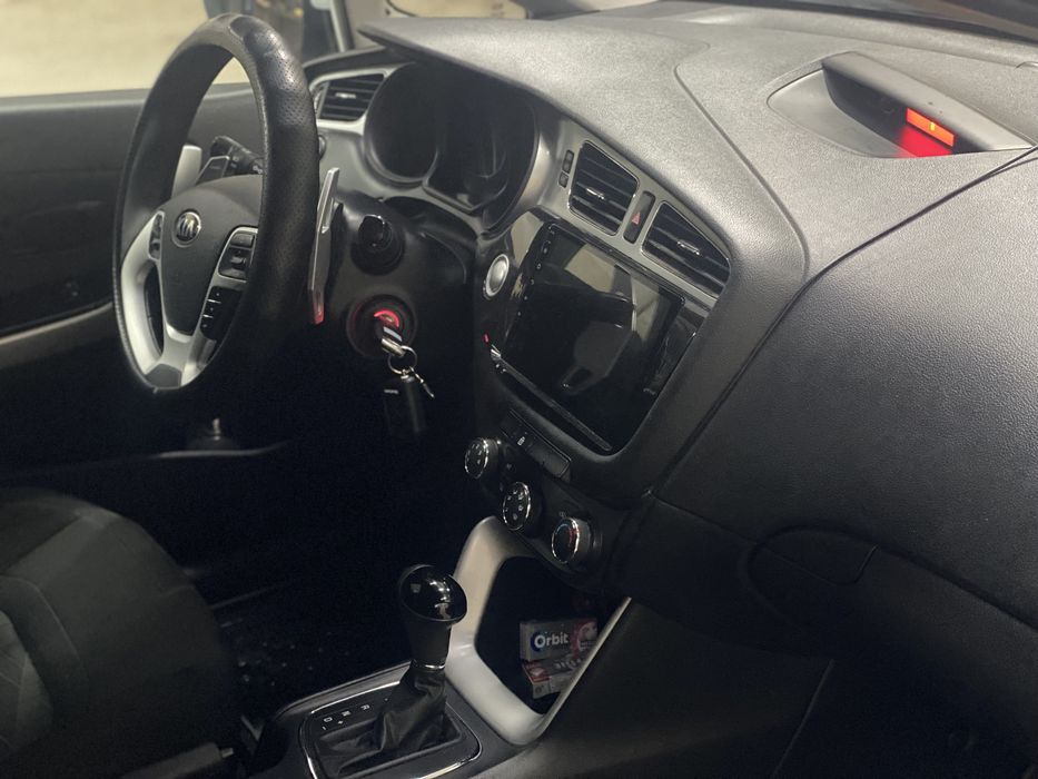 Машина kia ceed продажа