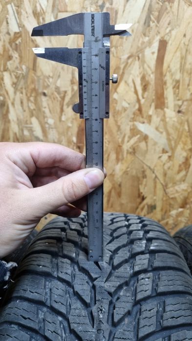 Nokian Wr Snowproof 205/60/16
