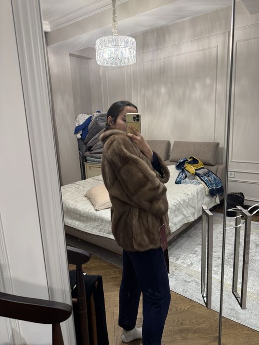 Продам шубу,новая норка.