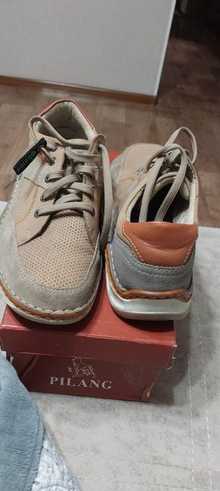 Мужские кроссовки