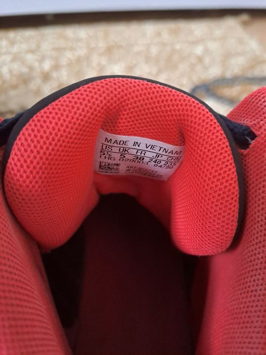 Adidasi adidas marimea 38