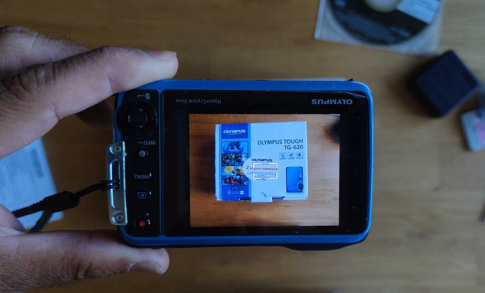 Фототоапарат Olympus TG-620  водо-и ударо-устойчив 5м/1.5м, 5Xоптичен