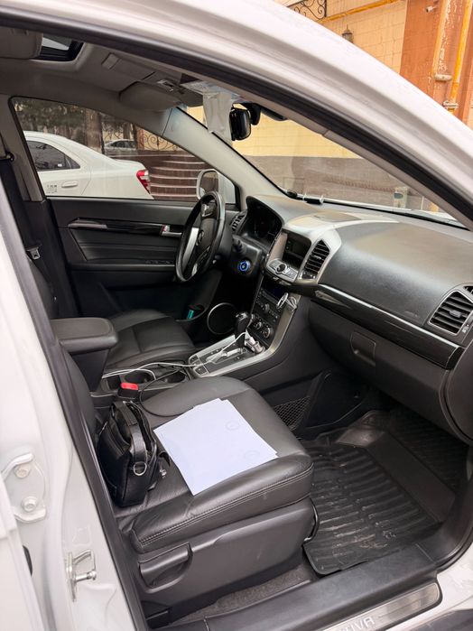 Продам CAPTIVA 2015 3+