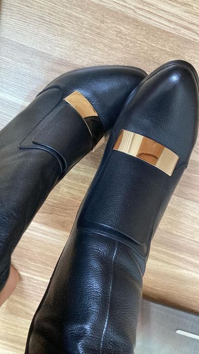 Кожаные сапоги новые от  Basconi