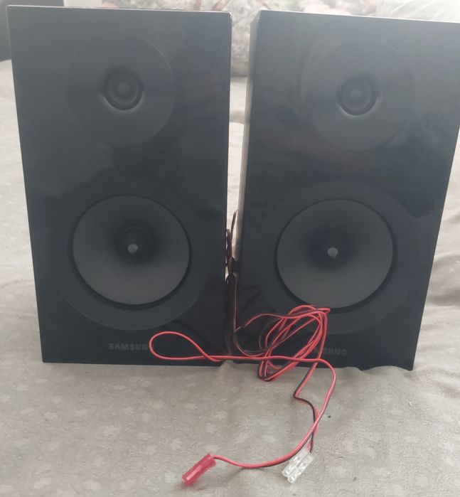 Vând Boxe 350lei