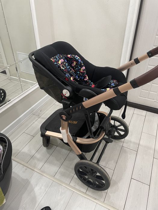 Детская коляска 3в1