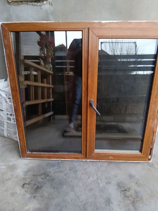 Vând geamuri termopan și ușă cu tot cu tot cu plasă