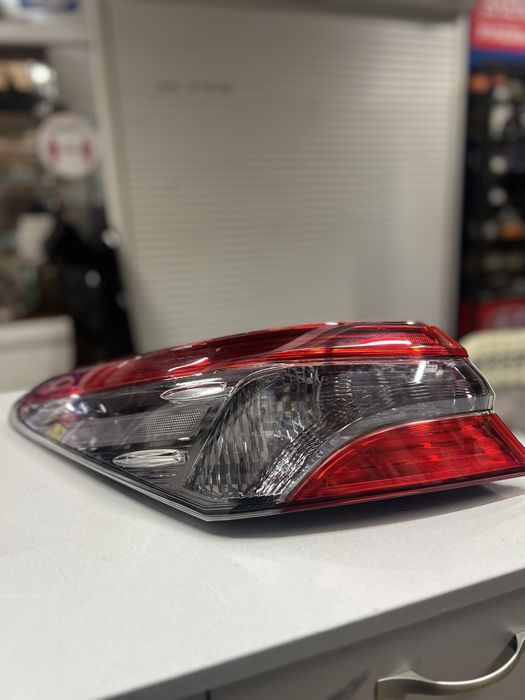 Фары на камри 70