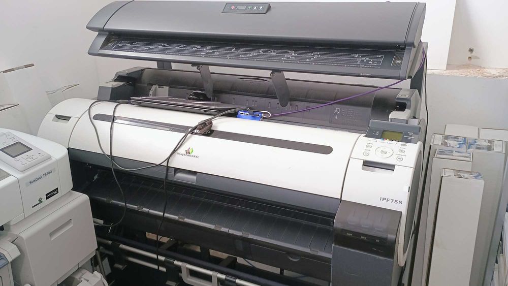 Scanner A0 color, Colortrac M40. Imprimanta Canon Ipf 755 bonus.