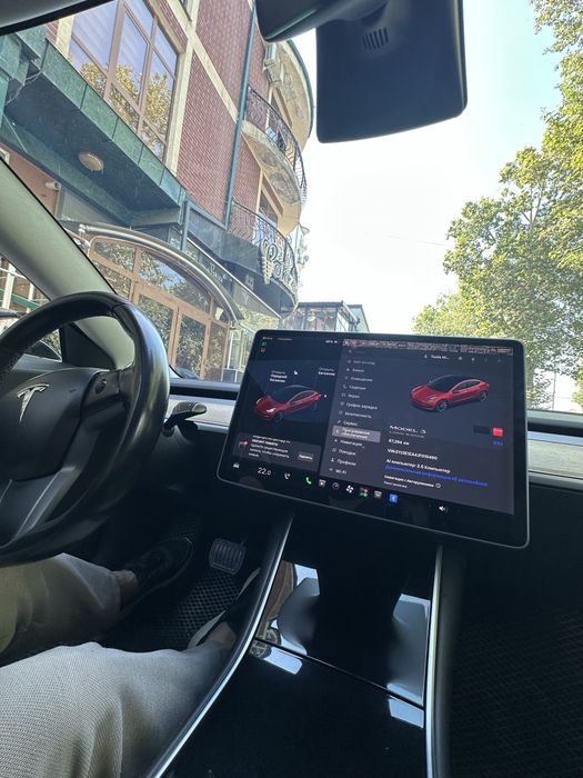 Tesla model 3 Long Range