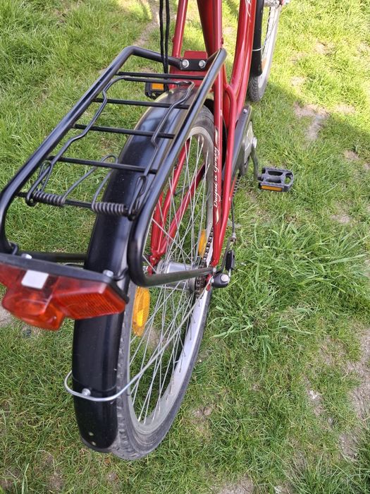 Vând bicicleta pentru  damă
