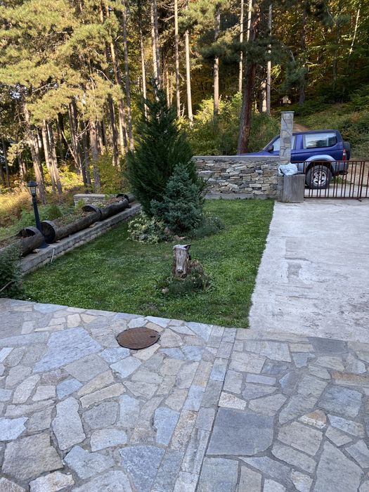 Продавам вила  в село Яврово