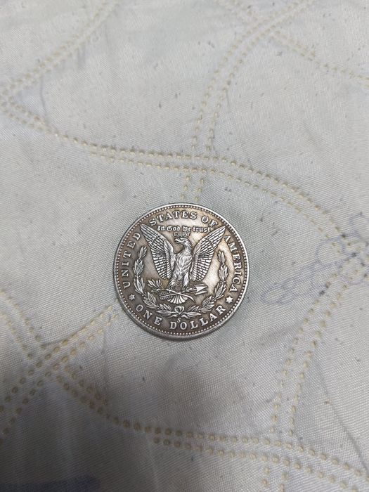 Монети и значки - различни видове!