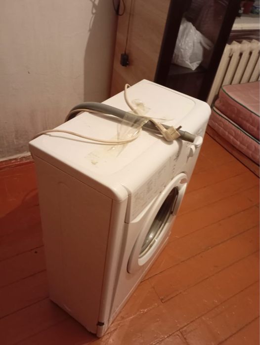 Продам стиральную машину (автомат)