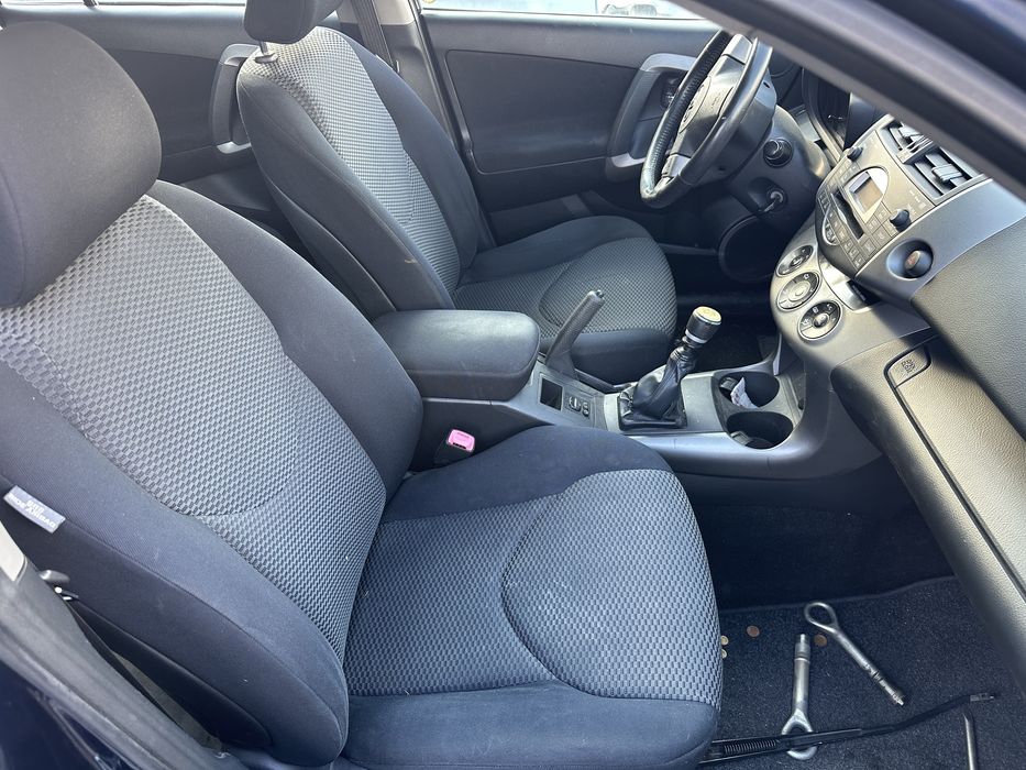 Тойота Рав4 Toyota Rav4 136кс д4д На части!