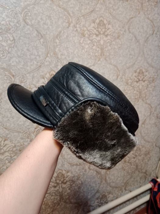 Зимняя мужская кепка