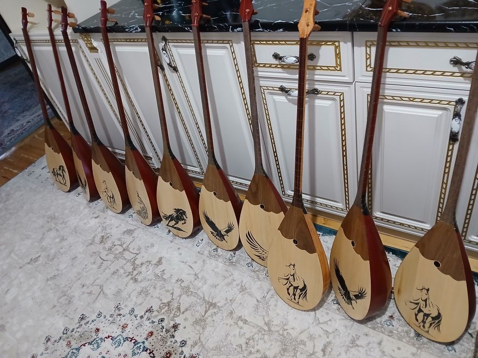 Домбыра сатылымда