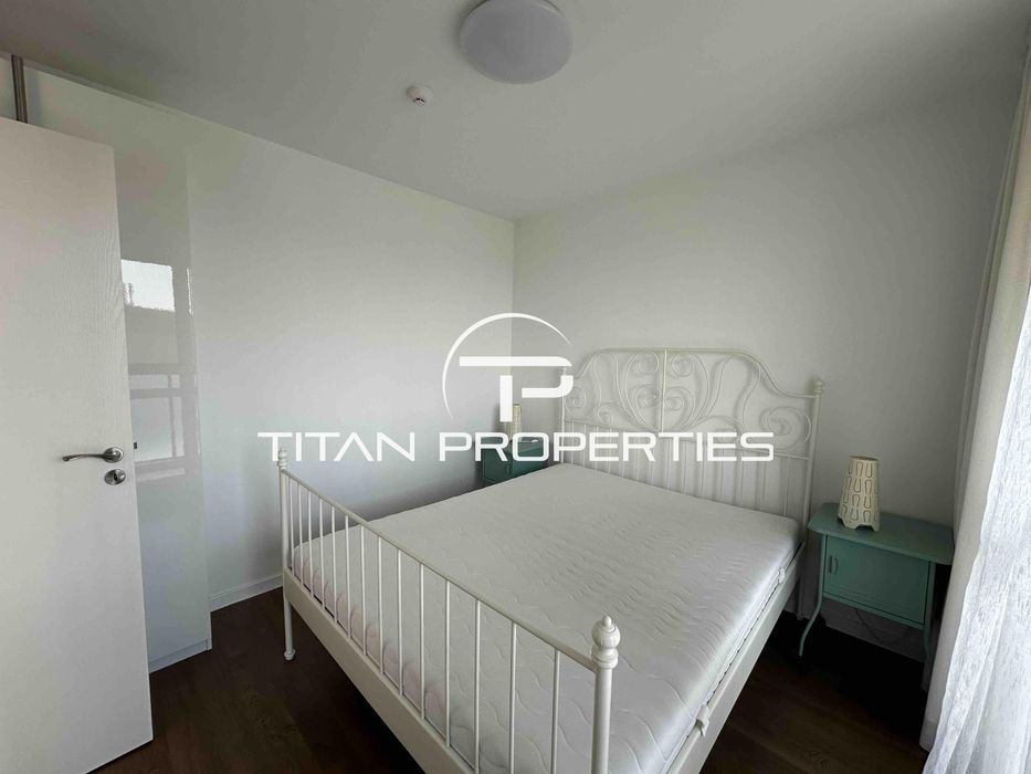 Дава се под наем Тристаен апартамент в Бургас, Център - 86 кв.м за 816 € - Снимка #3