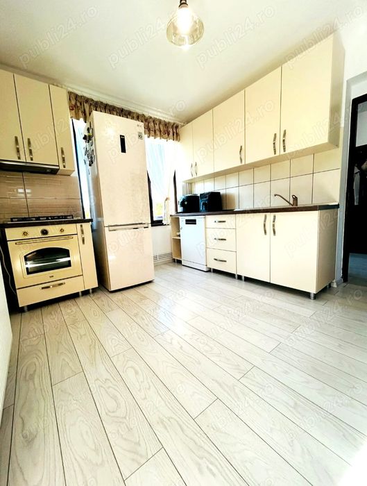 Casă de vânzare, La 3 Km de Pitești.