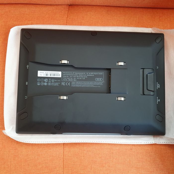 Audi entertainment mobile,  ауди монитор таблет