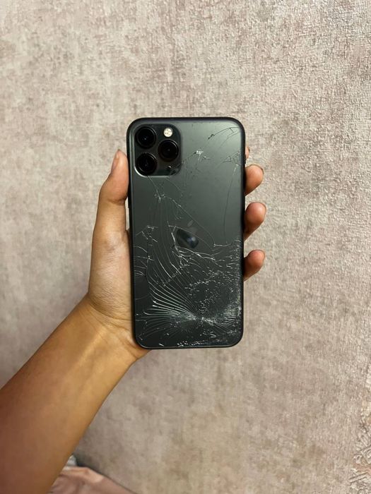 Iphon 11 pro va redmi not 12 sotiladi