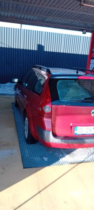 Renault megan an2005 pret 2500 lei neg