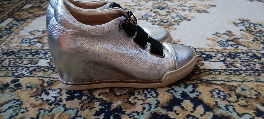 Обувь демисезонная кросовки туфли