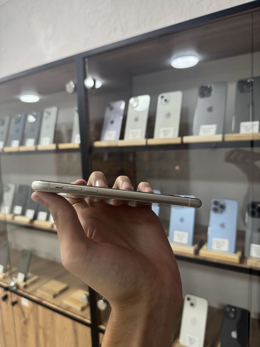 iPhone 11